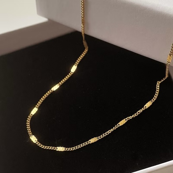18K Gold Plated Dainty Necklace*Minimalist Design*LW - Picture 7 of 7
